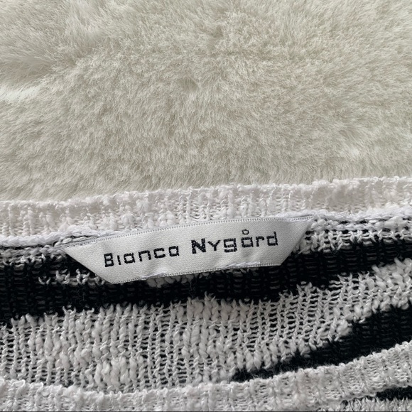 Bianca Nygård Zebra Stripe Pattern Top - Picture 3 of 3